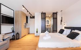 Kentro Luxury Suites